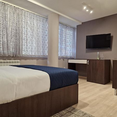 Center Prestige Apartments Belgrado Esterno foto